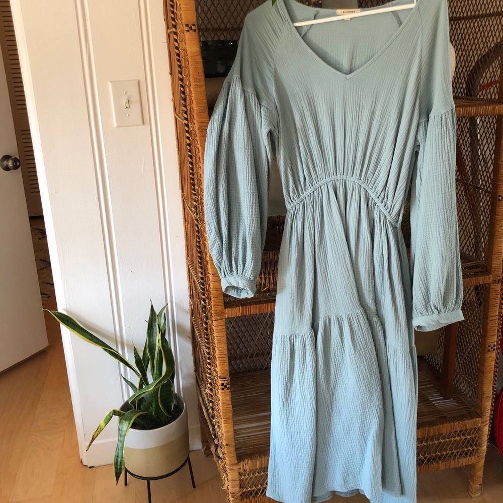 Suunday linen dress